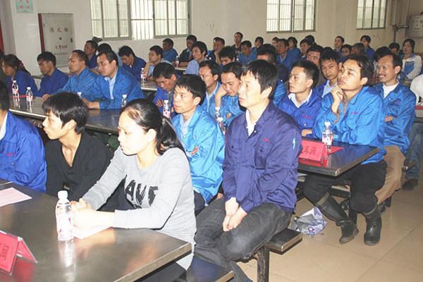 2012年3月1日，潔麗管理升級動員大會召開