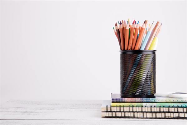 企業(yè)管理水平的提高要從管理層自身抓起，從現(xiàn)場抓起