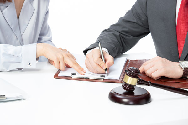 集團法務合規(guī)管控：保障企業(yè)合法權益，降低法律風險