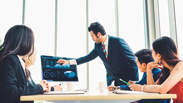 績(jī)效激勵(lì)：激發(fā)員工潛力，提升整體績(jī)效水平