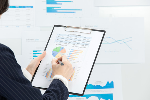 績效管理的最佳實踐：理論、研究與實踐的結(jié)合