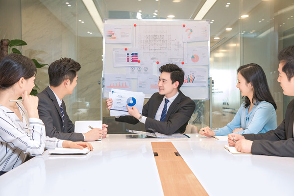 績效管理的最佳實踐：理論、研究與實踐的結合