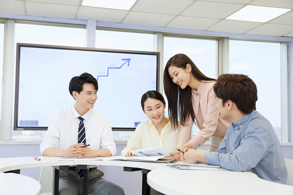目標(biāo)引領(lǐng)：制定明確目標(biāo)，提升企業(yè)執(zhí)行力