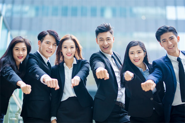 協(xié)同效應(yīng)：強(qiáng)化內(nèi)部溝通，打造高效協(xié)作團(tuán)隊(duì)