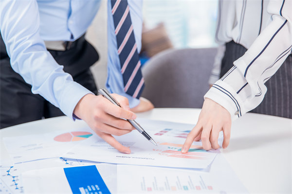 薪酬管理與員工績效評(píng)估聯(lián)動(dòng)，實(shí)現(xiàn)企業(yè)員工共同成長