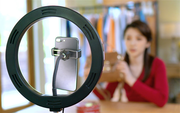 促銷策略：激發(fā)消費(fèi)者購(gòu)買欲望，促進(jìn)銷售增長(zhǎng)