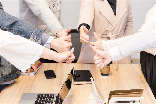 跨地域企業(yè)，如何制定統(tǒng)一的薪酬標(biāo)準(zhǔn)和政策？