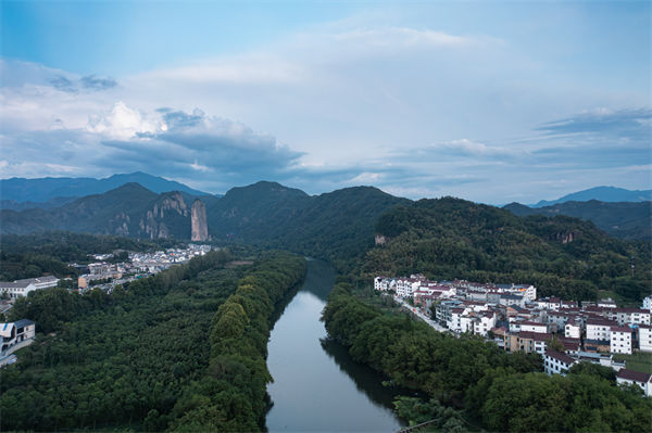 麗水戰(zhàn)略咨詢(xún)公司如何為企業(yè)規(guī)劃長(zhǎng)遠(yuǎn)藍(lán)圖？