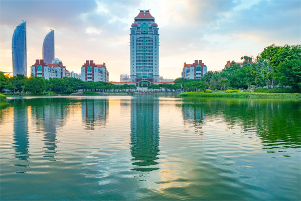 市場(chǎng)份額被競(jìng)品瘋狂擠壓，廈門(mén)營(yíng)銷(xiāo)咨詢公司如何助力奪回失地？