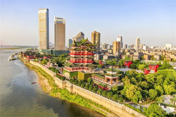 企業(yè)如何借助南昌薪酬咨詢公司優(yōu)化薪酬結(jié)構(gòu)以激勵(lì)員工？