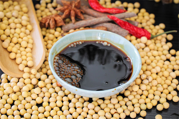 廠商回應(yīng)零添加醬油檢出鎘和砷，相關(guān)企業(yè)有何啟示？