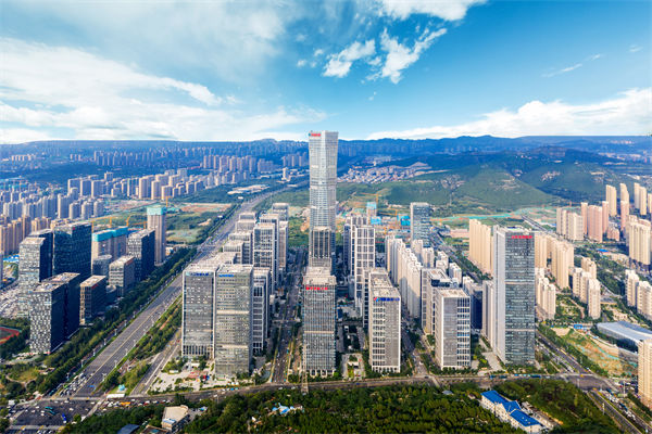 企業(yè)管理難題頻出，濟南管理咨詢?nèi)绾尉珳势凭帜鎰菰鲩L？