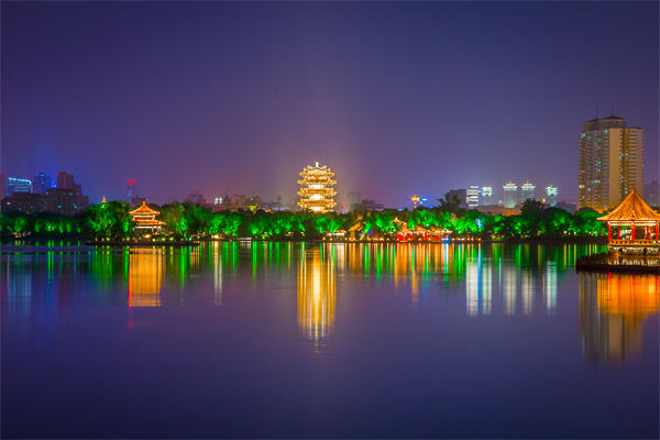 營銷轉(zhuǎn)化率低迷？濟(jì)南營銷咨詢公司如何精準(zhǔn)打通獲客變現(xiàn)鏈路？