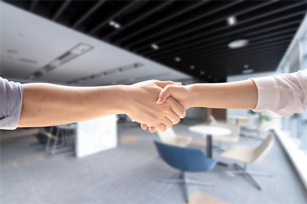 企業(yè)文化理念懸浮空中，如何讓價值觀真正落地生根？